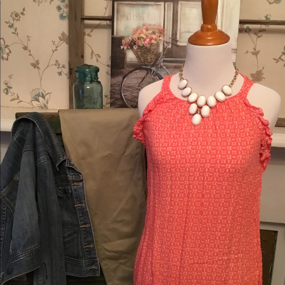 5/$15 Old Navy Coral Tank NECKLACE NOT INCLUDED